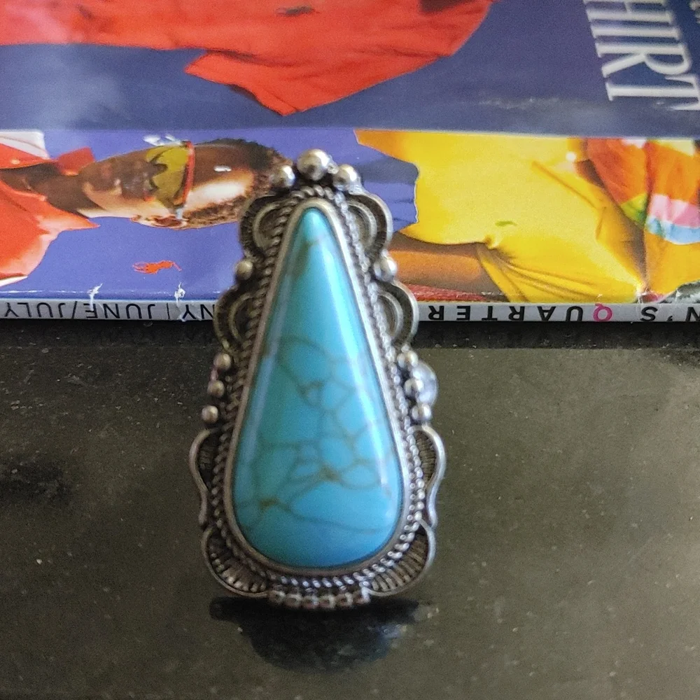 Ring - Picture 5 of 8